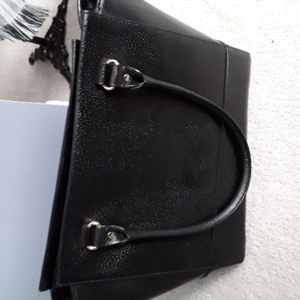 Kate Spade - Picture 2 of 4
